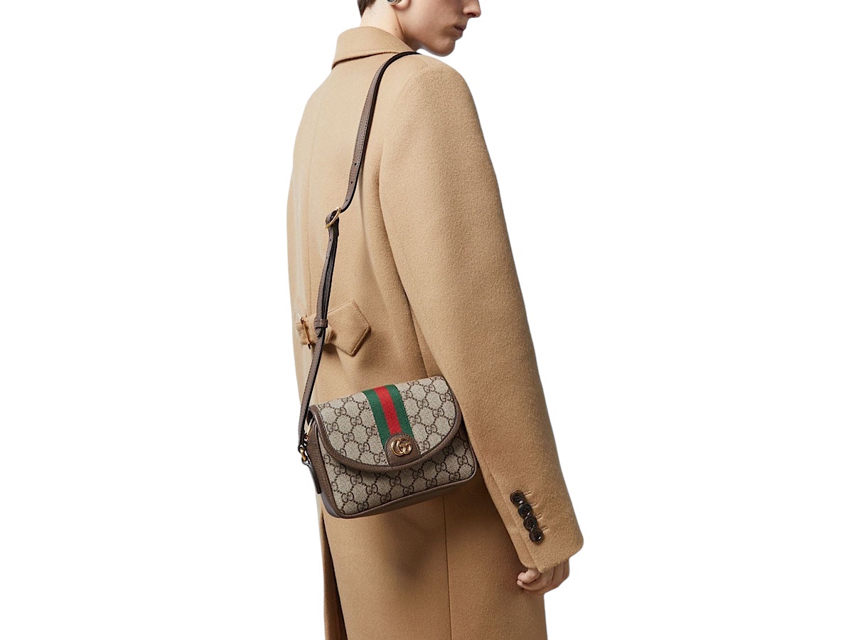 https://d2cva83hdk3bwc.cloudfront.net/772239FACUJ-gucci-mini-ophidia-gg-shoulder-2.jpg