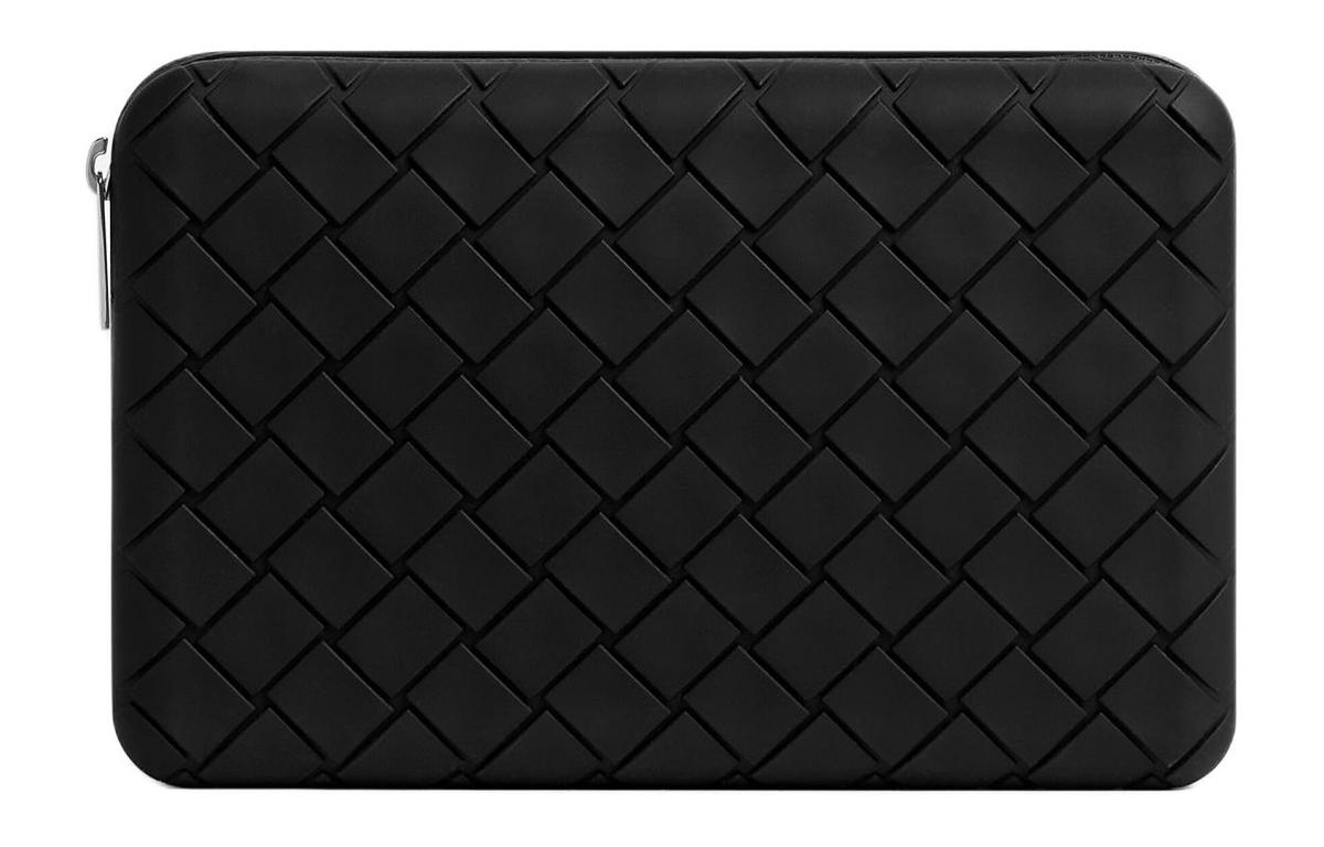 https://d2cva83hdk3bwc.cloudfront.net/789840V0EY08803-bottega-veneta-silicone-clutch-men-s-black-1.jpg