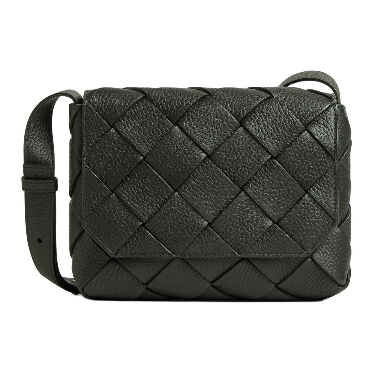 https://d2cva83hdk3bwc.cloudfront.net/795637V4FV13009-bottega-veneta-calfskin-crossbody-bag-shoulder-bag-men-s-dark-green-1.jpg