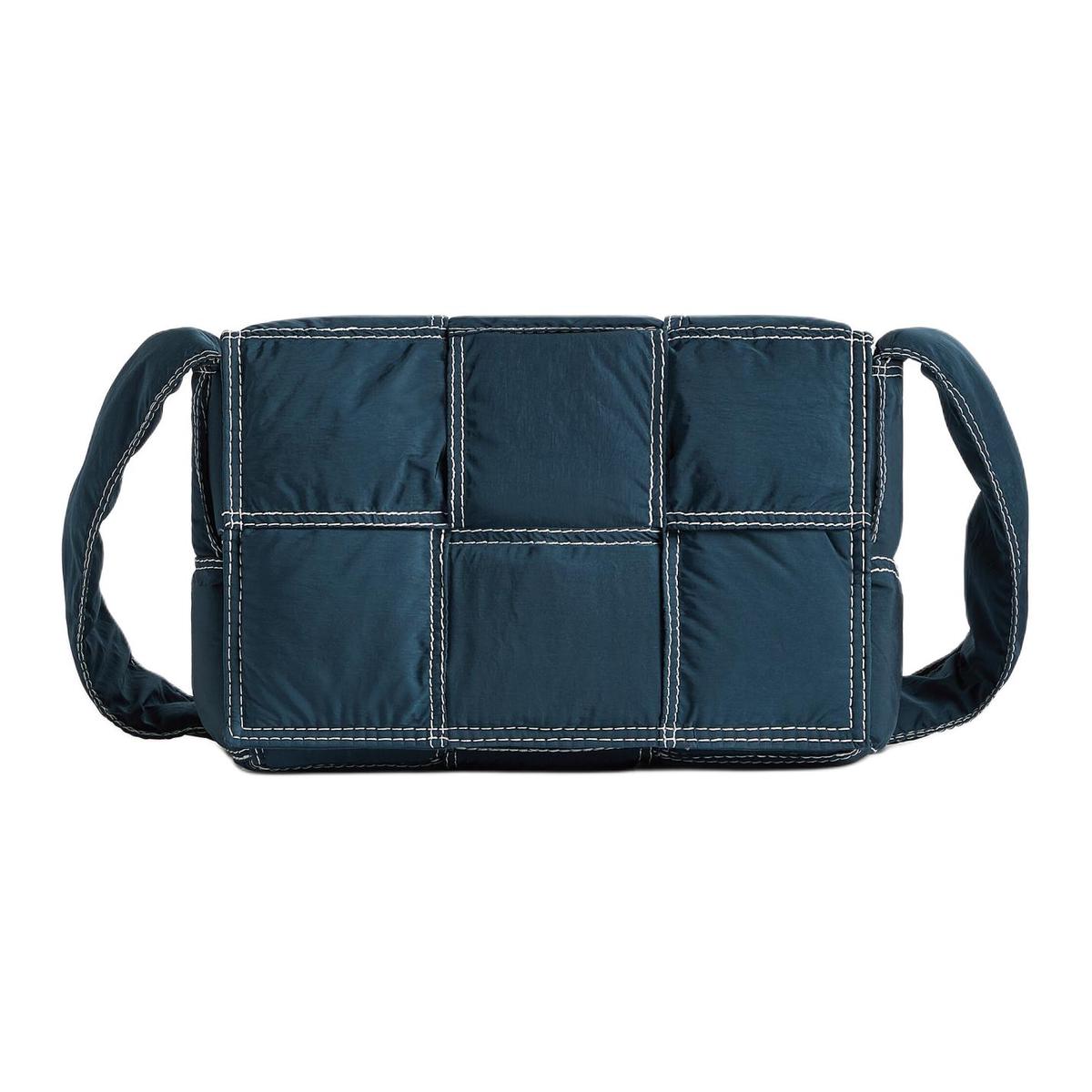 https://d2cva83hdk3bwc.cloudfront.net/795675V4GT13493-bottega-veneta-cassette-intreccio-nylon-and-polyamide-shoulder-bag-crossbody-bag-small-size-men-s-deep-white-white-1.jpg