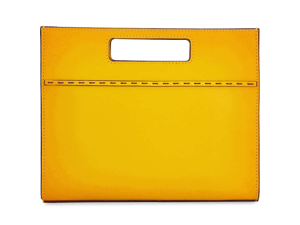 https://d2cva83hdk3bwc.cloudfront.net/7VA547AFIL_F0CHF-fendi-leather-messenger-bagyel-4.jpg