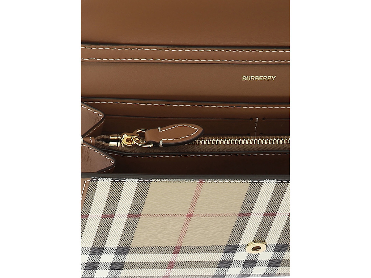 https://d2cva83hdk3bwc.cloudfront.net/8070413-burberry-hannah-wallet-with-ch-5.jpg