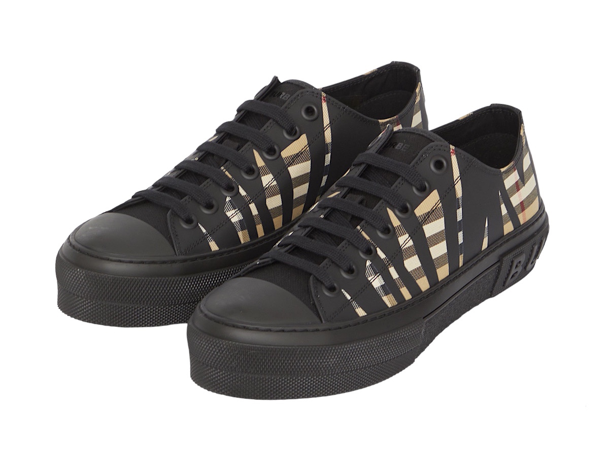 https://d2cva83hdk3bwc.cloudfront.net/8070831-burberry-burberry-sneakers-wit-5.jpg