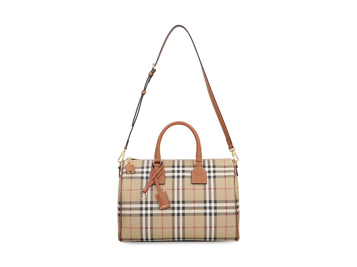 https://d2cva83hdk3bwc.cloudfront.net/8071355147587_A9534-burberry-coated-canvas-medium--5.jpg