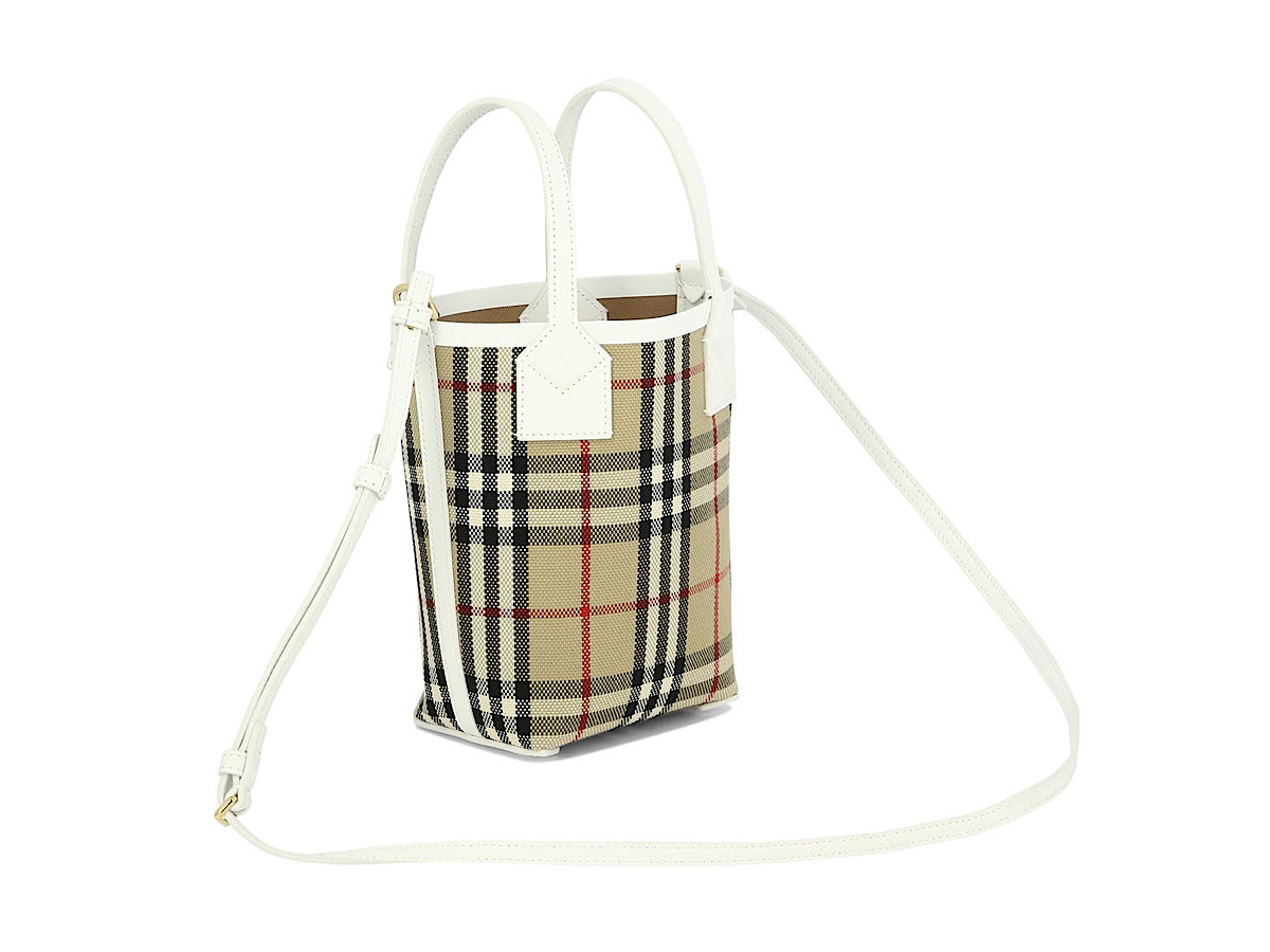 https://d2cva83hdk3bwc.cloudfront.net/8072348-burberry-mini-london-crossbody-2.jpg