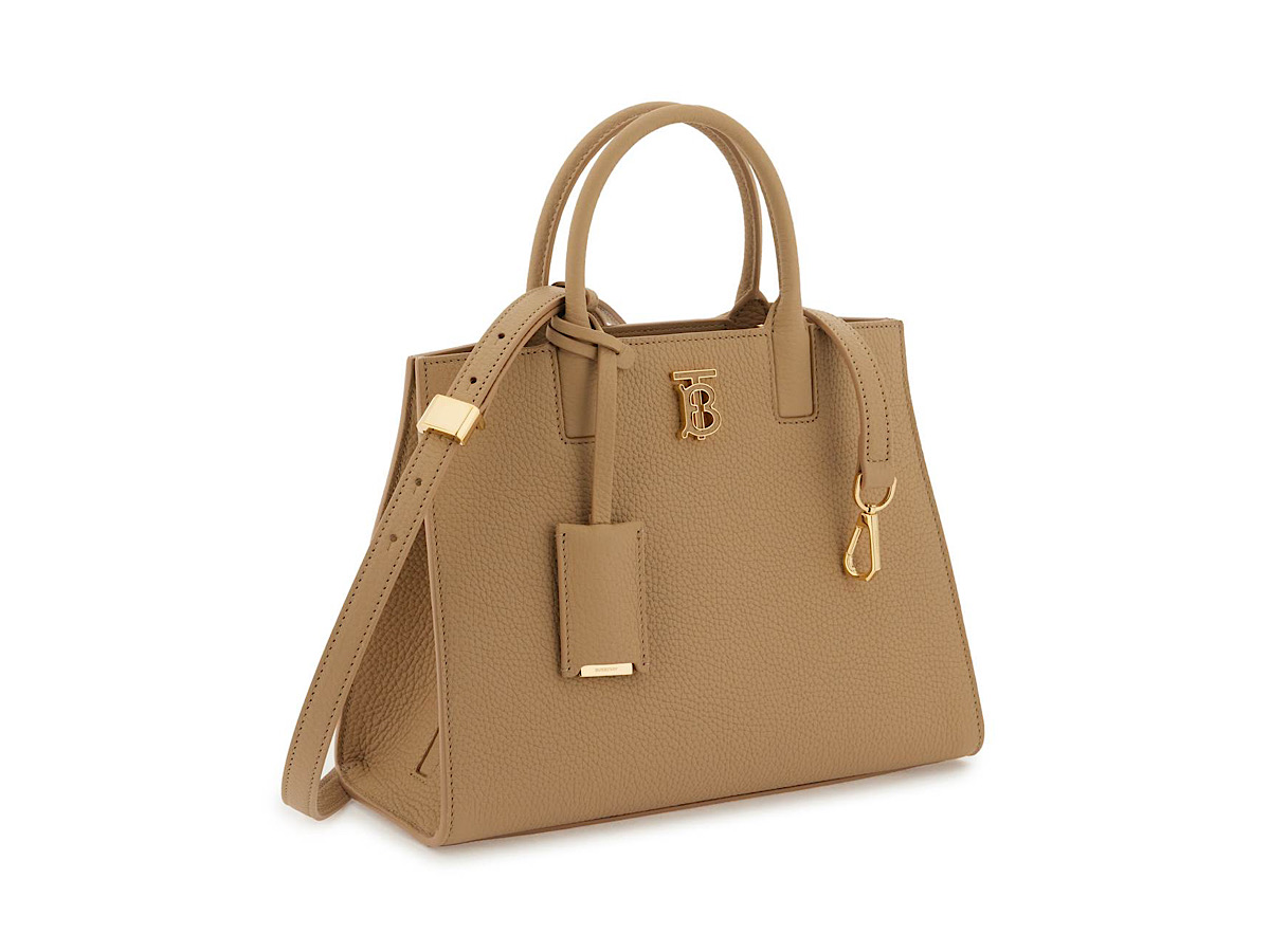 https://d2cva83hdk3bwc.cloudfront.net/8072516-burberry-burberry-frances-hand-3.jpg
