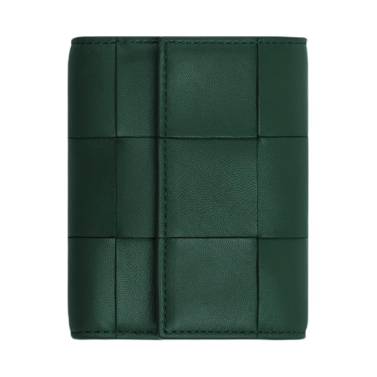 https://d2cva83hdk3bwc.cloudfront.net/814686VCQC13049-bottega-veneta-cassette-lambskin-wallet-women-s-green-1.jpg