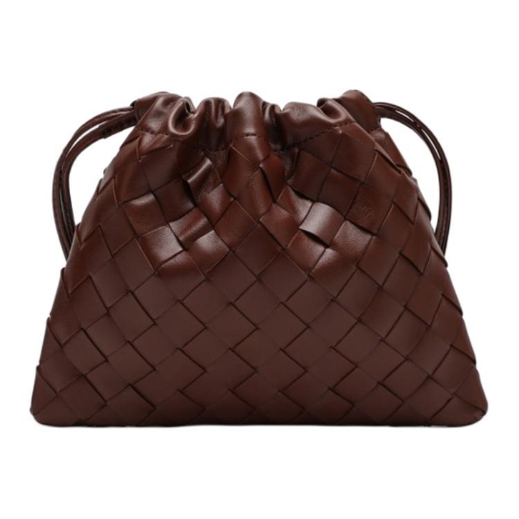 https://d2cva83hdk3bwc.cloudfront.net/816987V3IV12504-bottega-veneta-cow-leather-shoulder-bag-small-size-women-s-brown-1.jpg