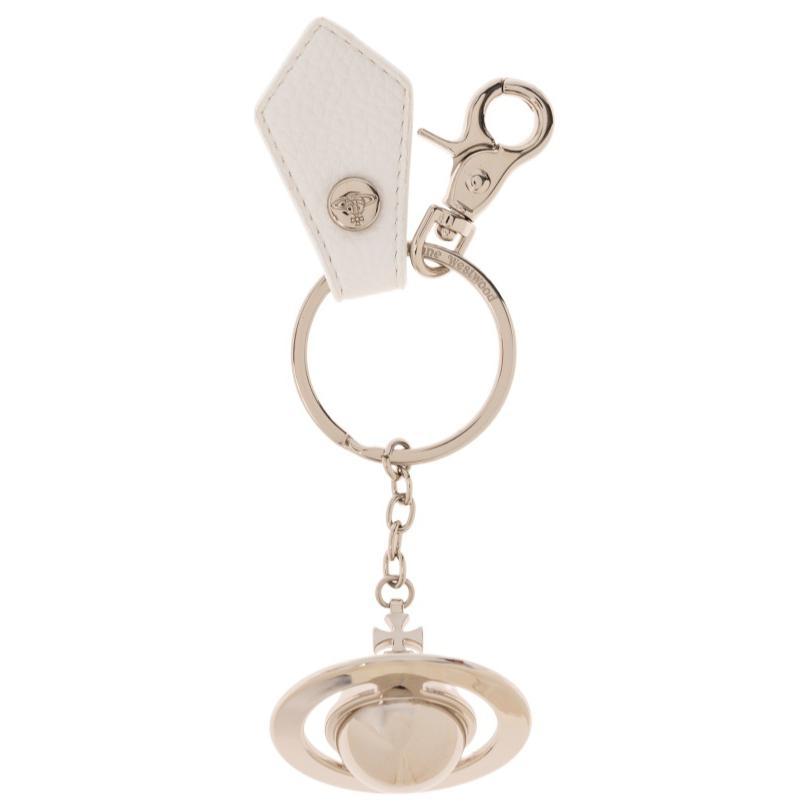 https://d2cva83hdk3bwc.cloudfront.net/8203010WUOM0009-vivienne-westwood-keychains-unisex-beige-1.jpg