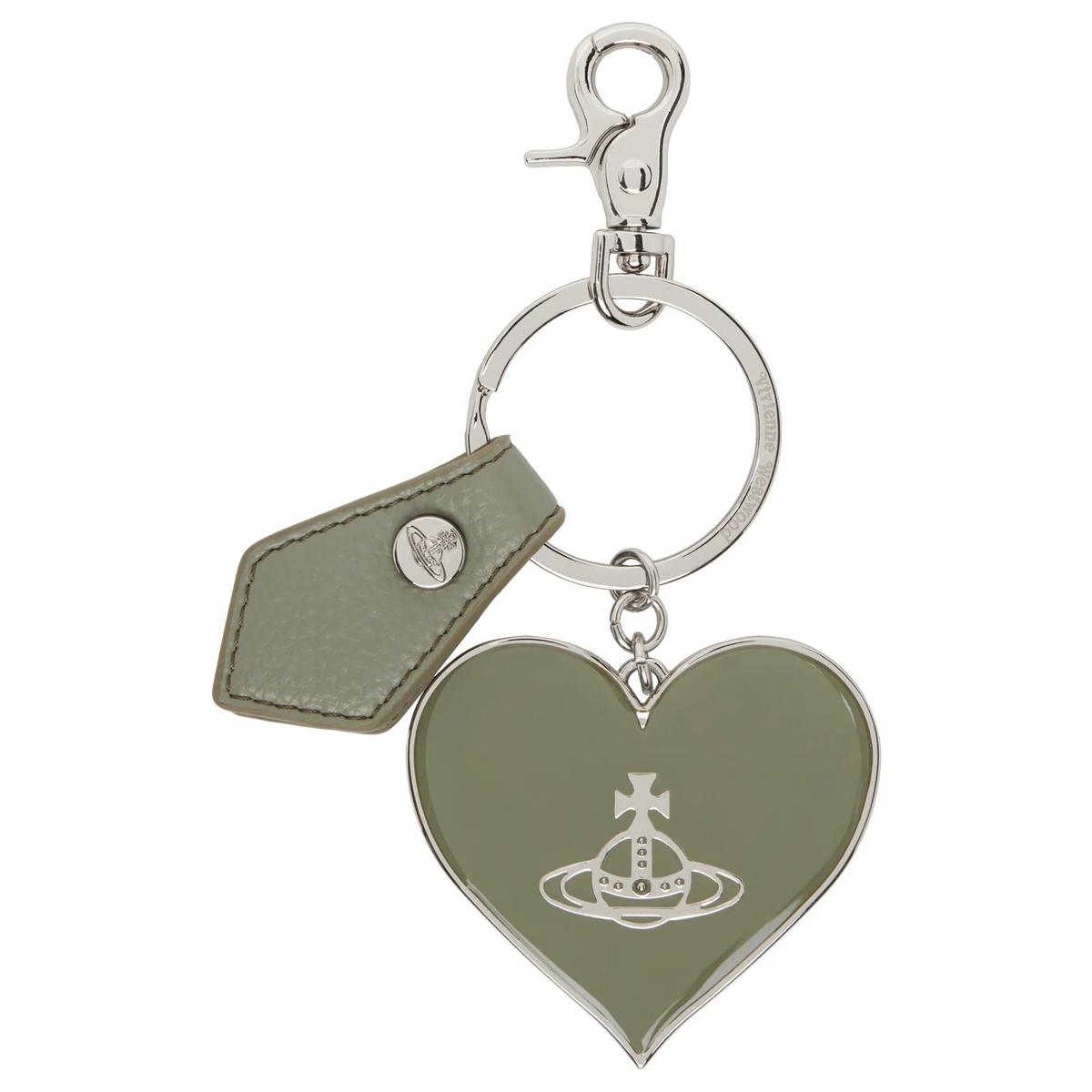 https://d2cva83hdk3bwc.cloudfront.net/8203010xom0009gn-vivienne-westwood-iron-keychains-unisex-green-1.jpg