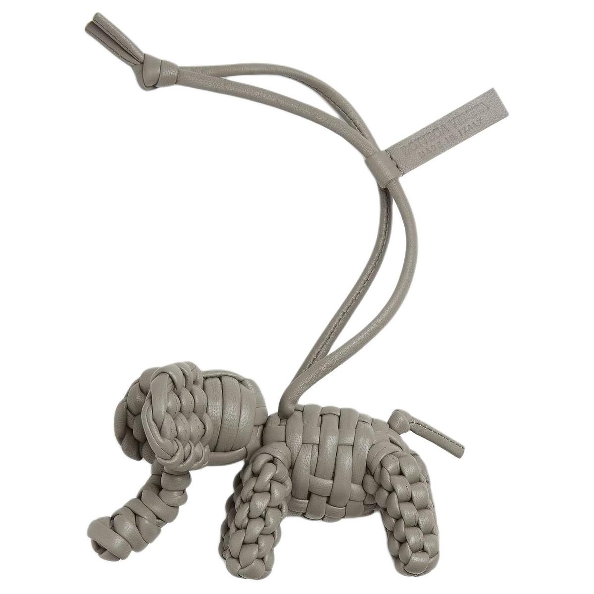 https://d2cva83hdk3bwc.cloudfront.net/826830V3D811504-bottega-veneta-lambskin-bag-charm-bag-accessory-men-s-gray-1.jpg