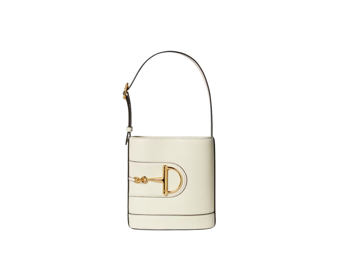 https://d2cva83hdk3bwc.cloudfront.net/833665-AAEC2-9540-gucci-73-mini-bucket-bag-spring-summer-2025-white-1.jpg