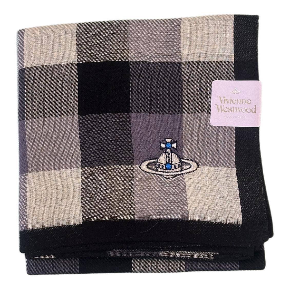 https://d2cva83hdk3bwc.cloudfront.net/848181670151810043-vivienne-westwood-silk-scarves-unisex-gray-1.jpg