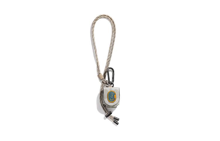 https://d2cva83hdk3bwc.cloudfront.net/89475-QVX-coach-bag-accessories-1.jpg