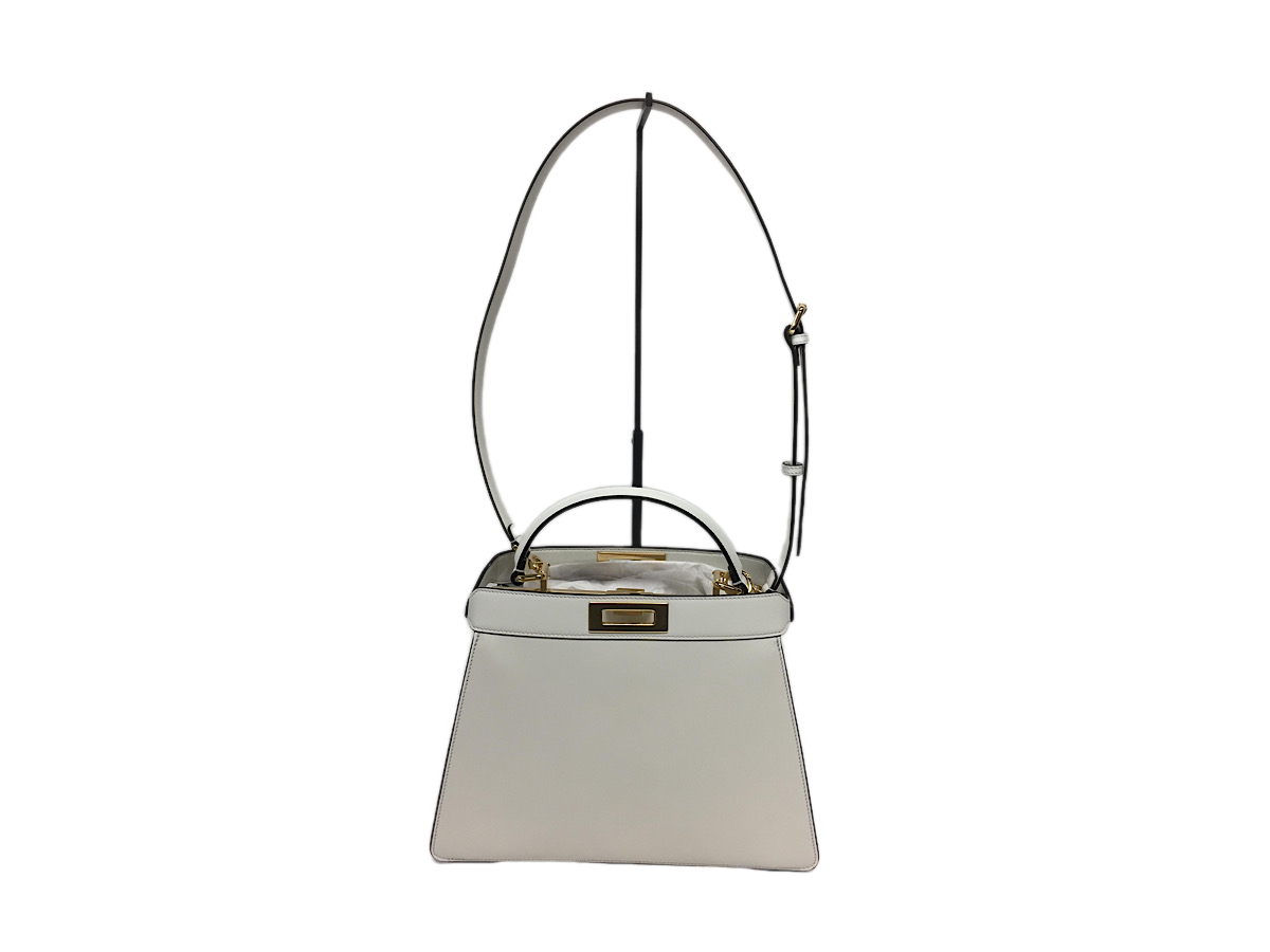 https://d2cva83hdk3bwc.cloudfront.net/8BN321AMCX-fendi-peekaboowhite-calf-leath-2.jpg