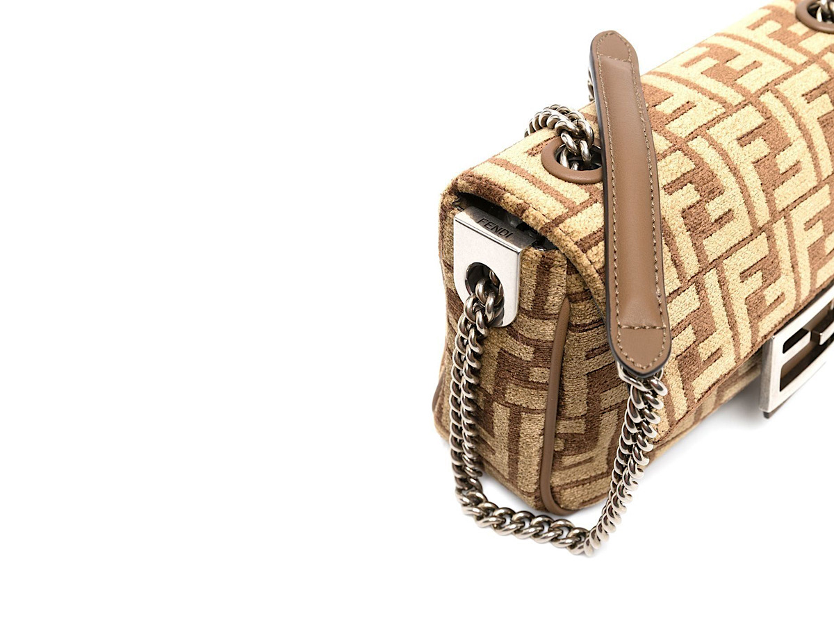 https://d2cva83hdk3bwc.cloudfront.net/8BR793ALG7-fendi-baguettebrown-calf-leath-4.jpg