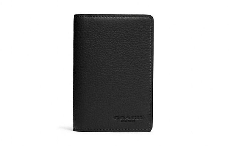 https://d2cva83hdk3bwc.cloudfront.net/91308-QBBK-coach-card-case-wallets-1.jpg