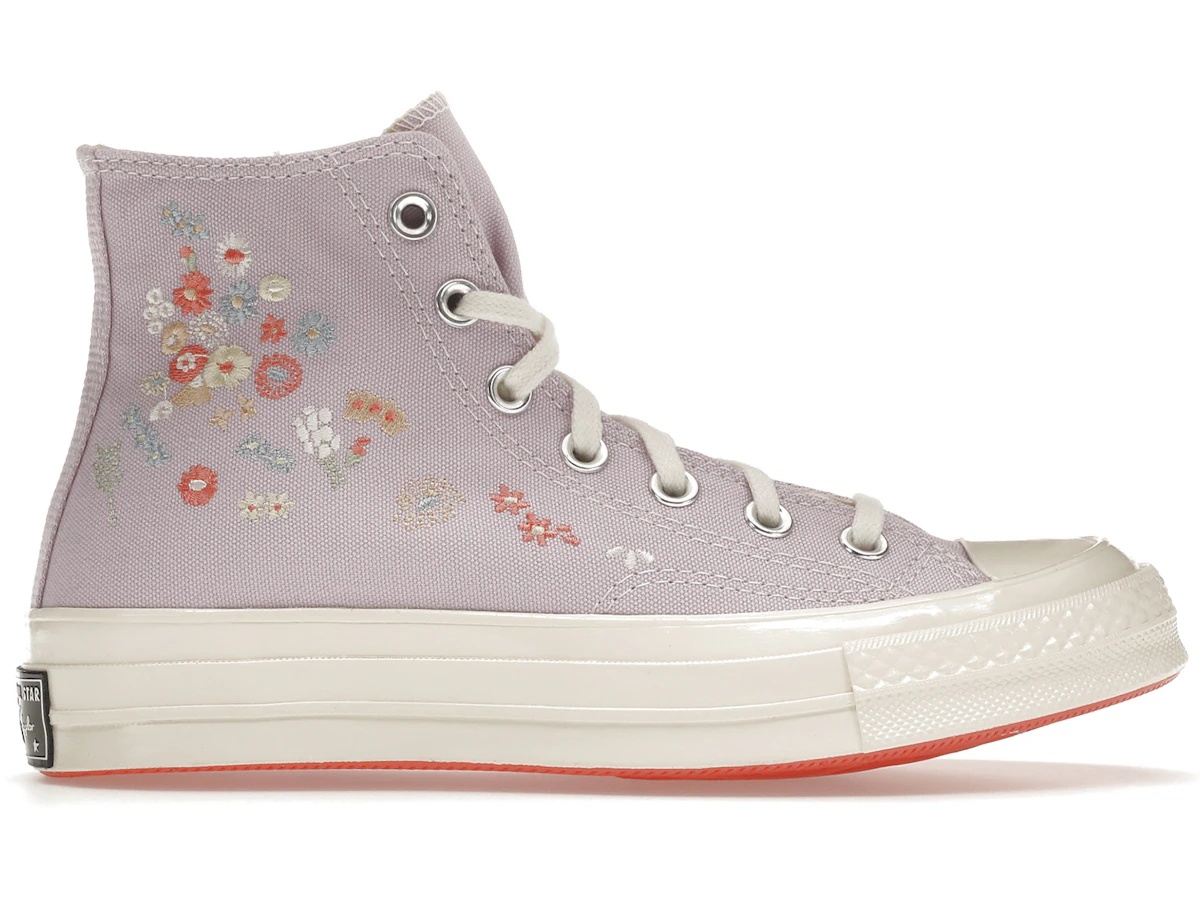 https://d2cva83hdk3bwc.cloudfront.net/A01584C-converse-chuck-taylor-all-star-70-hi-embroidered-floral-pale-amethyst-1.jpg