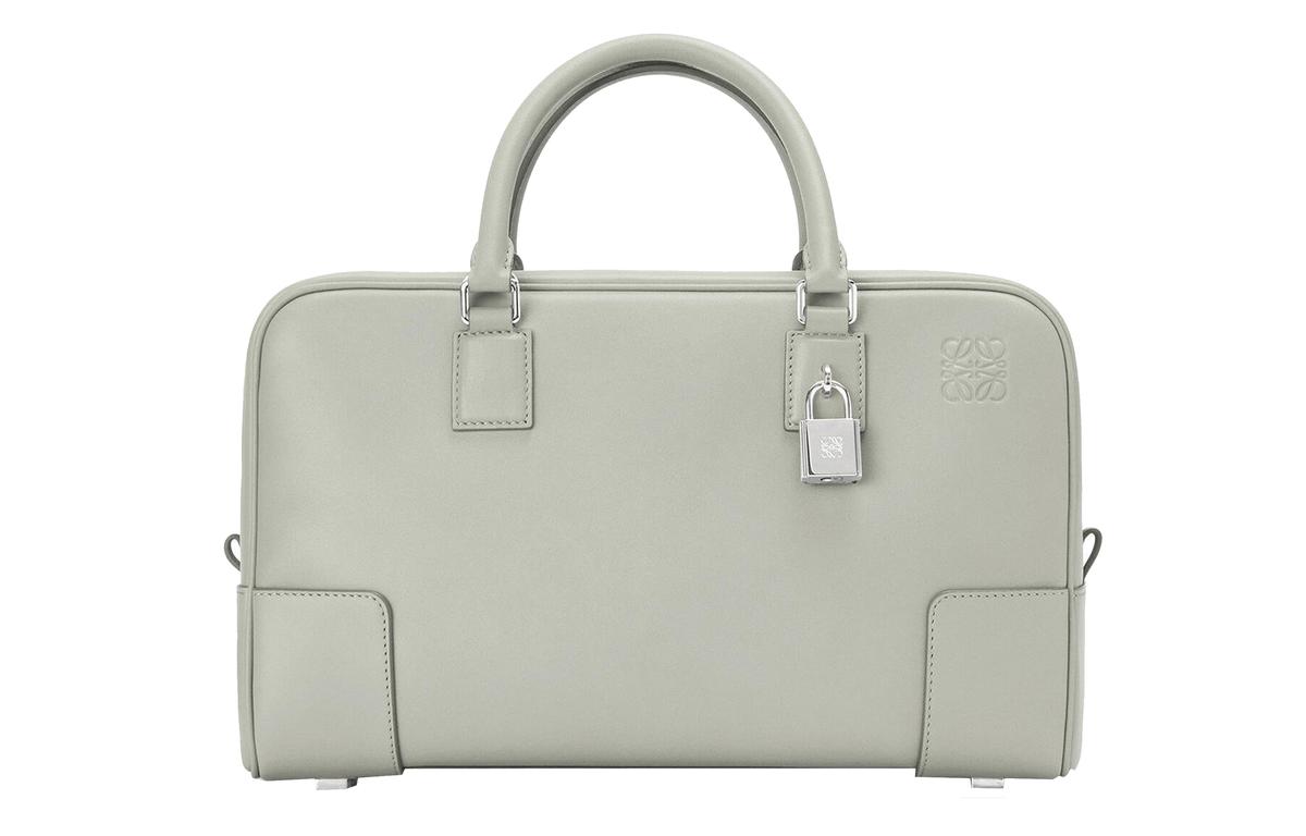https://d2cva83hdk3bwc.cloudfront.net/A039N08X01-1760-loewe-amazona-handbags-1.jpg