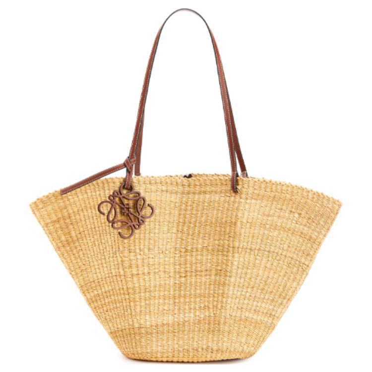 https://d2cva83hdk3bwc.cloudfront.net/A223095X02-9943-loewe-basket-leather-tote-bag-shopping-bag-shoulder-bag-handbag-regular-women-s-beige-1.jpg