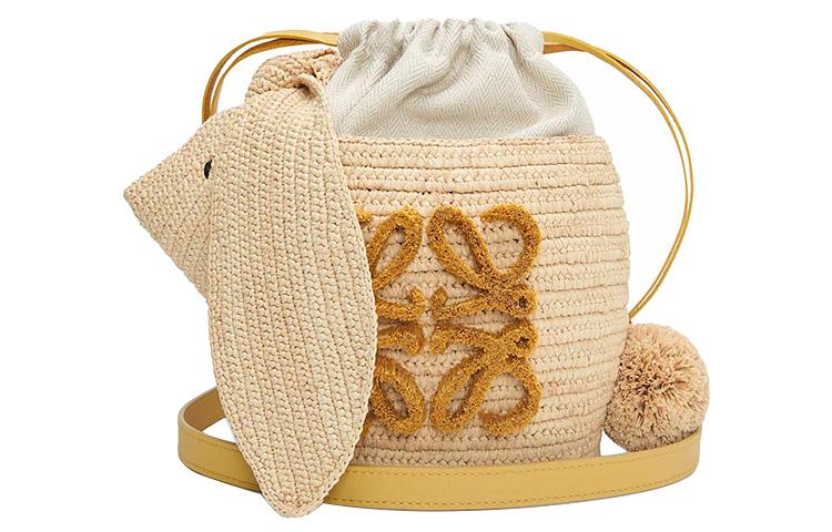 https://d2cva83hdk3bwc.cloudfront.net/A223S18X01-2123-loewe-anagram-cow-leather-bucket-bag-shoulder-bag-crossbody-bag-regular-women-s-original-1.jpg