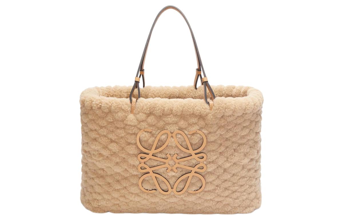 https://d2cva83hdk3bwc.cloudfront.net/A223T43X20-3150-loewe-basket-shearling-cow-leather-patchwork-detail-tote-bag-shopping-bag-shoulder-bag-handbag-women-s-camel-1.jpg