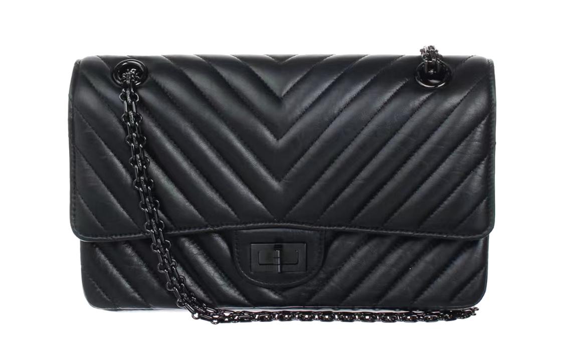 https://d2cva83hdk3bwc.cloudfront.net/A37586-Y82340-94305-chanel-classic-flap-cf-crossbody-bags-1.jpg