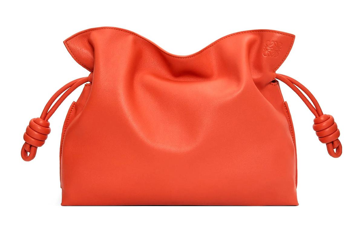 https://d2cva83hdk3bwc.cloudfront.net/A411FC1X62-5557-loewe-clutches-1.jpg