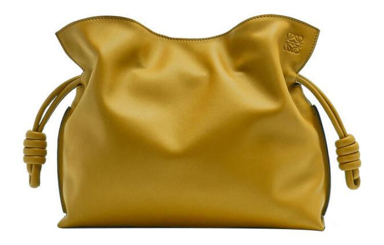 https://d2cva83hdk3bwc.cloudfront.net/A411FC1X62-8110-loewe-flamenco-clutches-1.jpg