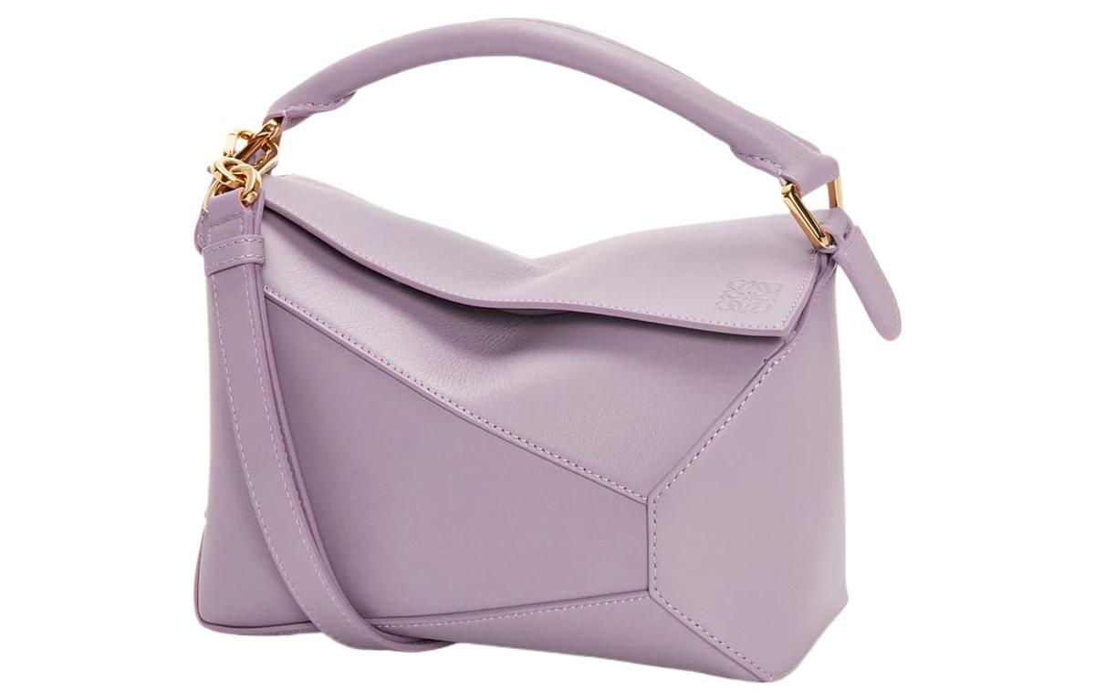 https://d2cva83hdk3bwc.cloudfront.net/A510P60X41-5678-loewe-puzzle-handbags-1.jpg
