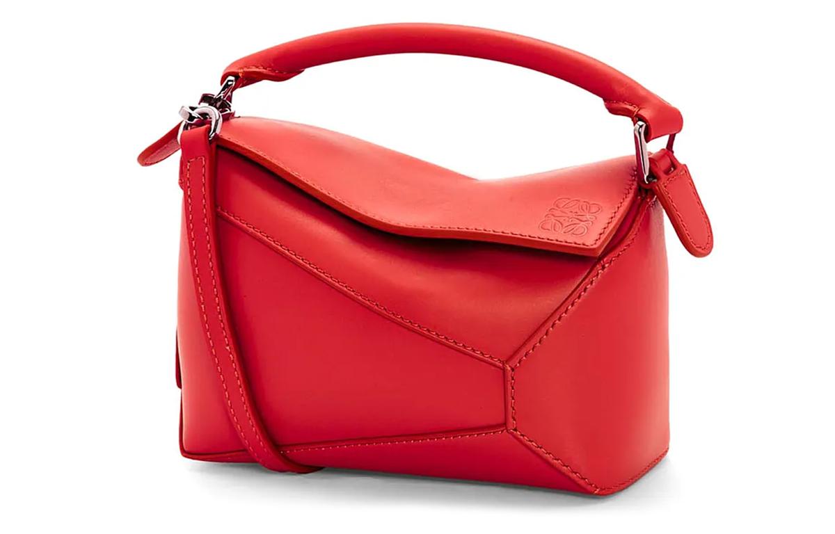 https://d2cva83hdk3bwc.cloudfront.net/A510P88X14-7100-loewe-satin-cow-leather-shoulder-bag-crossbody-bag-handbag-mini-women-s-red-1.jpg