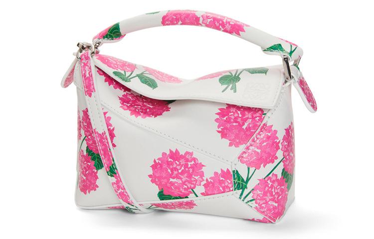 https://d2cva83hdk3bwc.cloudfront.net/A510P88X15-2102-loewe-puzzle-satin-calfskin-shoulder-bag-crossbody-bag-handbag-mini-women-s-pink-white-1.jpg