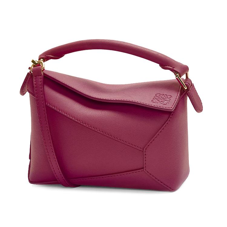 https://d2cva83hdk3bwc.cloudfront.net/A510P88X26-1048-loewe-puzzle-cow-leather-handbag-shoulder-bag-crossbody-bag-mini-women-s-crimson-1.jpg