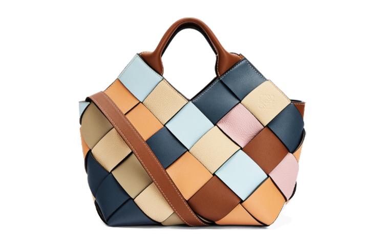 https://d2cva83hdk3bwc.cloudfront.net/A521T32X08-9079-loewe-handbags-1.jpg