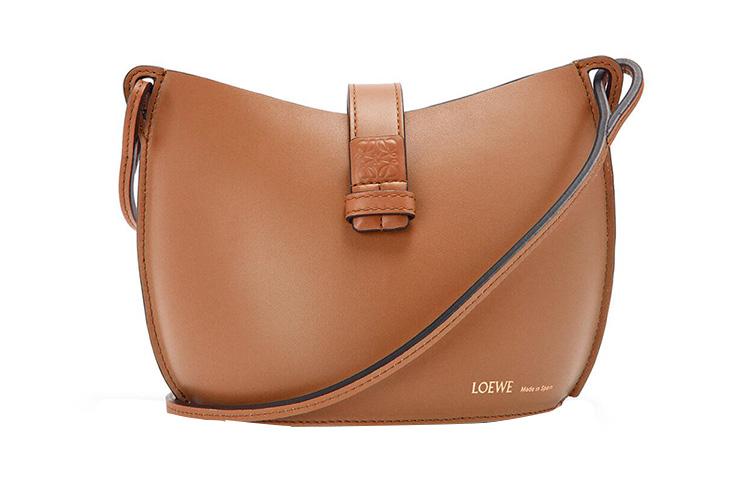 https://d2cva83hdk3bwc.cloudfront.net/A546Z49X01-2530-loewe-calfskin-bucket-bag-handbag-shoulder-bag-crossbody-bag-women-s-tan-1.jpg