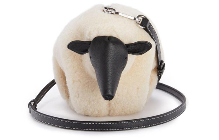 https://d2cva83hdk3bwc.cloudfront.net/A623SH1X01-2165-loewe-crossbody-bags-1.jpg