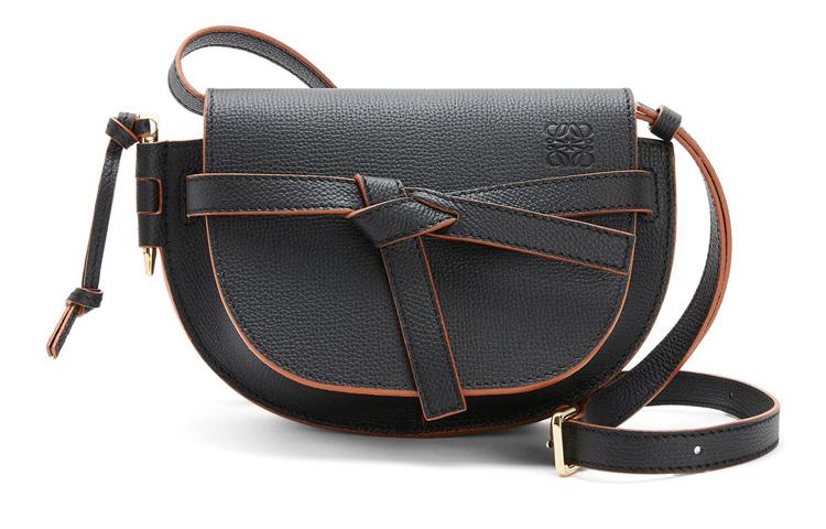 https://d2cva83hdk3bwc.cloudfront.net/A650N46X02-1100-loewe-gate-cow-leather-bowknot-bag-crossbody-bag-mini-women-s-black-1.jpg