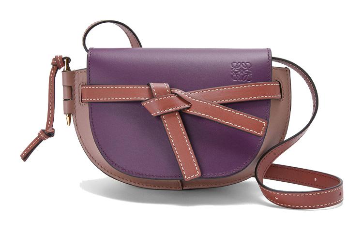 https://d2cva83hdk3bwc.cloudfront.net/A650N46X08-7916-loewe-shoulder-bags-1.jpg