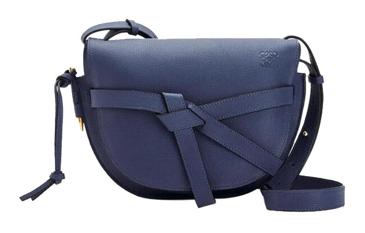 https://d2cva83hdk3bwc.cloudfront.net/A650T20X28-5543-loewe-shoulder-bags-1.jpg