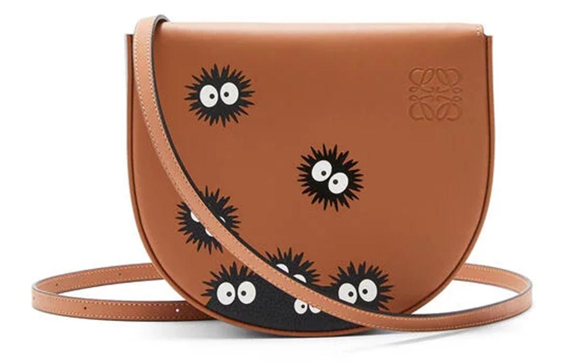 https://d2cva83hdk3bwc.cloudfront.net/A661V01X05-2542-loewe-heel-crossbody-bags-1.jpg