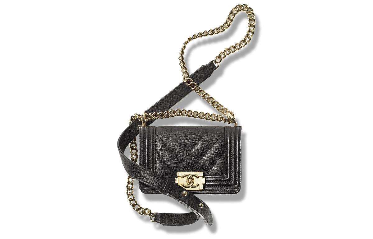 https://d2cva83hdk3bwc.cloudfront.net/A67364-B07913-94305-chanel-leboy-crossbody-bags-1.jpg
