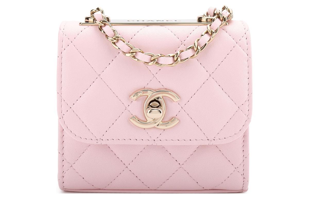 https://d2cva83hdk3bwc.cloudfront.net/A81633-B079890-NH621-chanel-woc-crossbody-bags-1.jpg