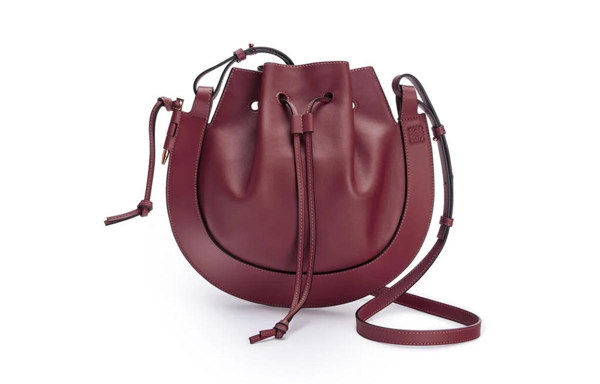 https://d2cva83hdk3bwc.cloudfront.net/A826301X01-7210-loewe-napa-calf-leather-shoulder-bag-crossbody-bag-women-s-burgundy-1.jpg