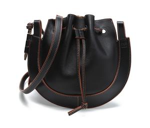 Buy Loewe Cow Leather Horseshoe Shoulder Bag Crossbody Bag Women's Black at Sasom – Authentic and Ready to Ship