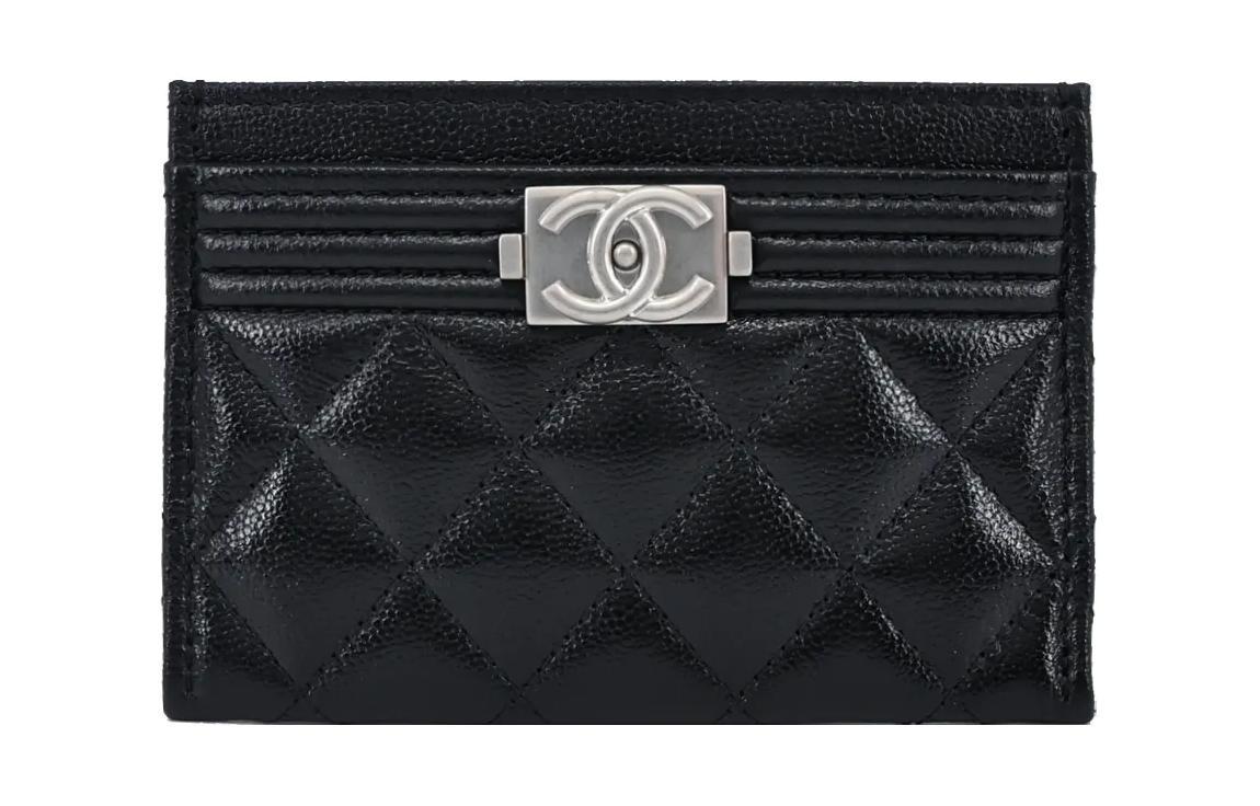 https://d2cva83hdk3bwc.cloudfront.net/A84431-B10211-94305-chanel-litchi-grain-calfskin-card-holder-women-s-black-1.jpg