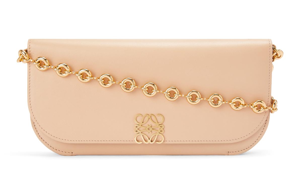 https://d2cva83hdk3bwc.cloudfront.net/A896O45X01-7620-loewe-goya-cow-leather-shoulder-bag-handheld-shoulder-bag-women-s-flesh-1.jpg
