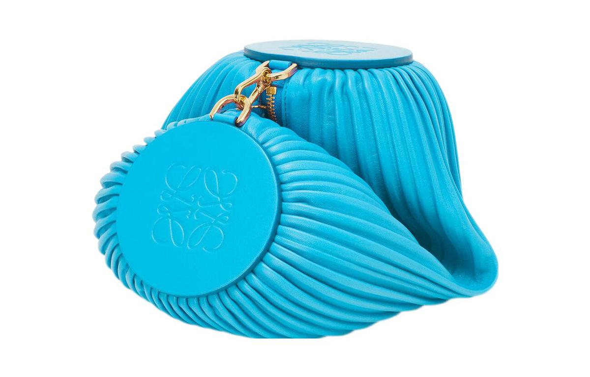 https://d2cva83hdk3bwc.cloudfront.net/A912P84X08-5620-loewe-bracelet-cow-leather-3-in-1-wrist-bag-women-s-blue-1.jpg