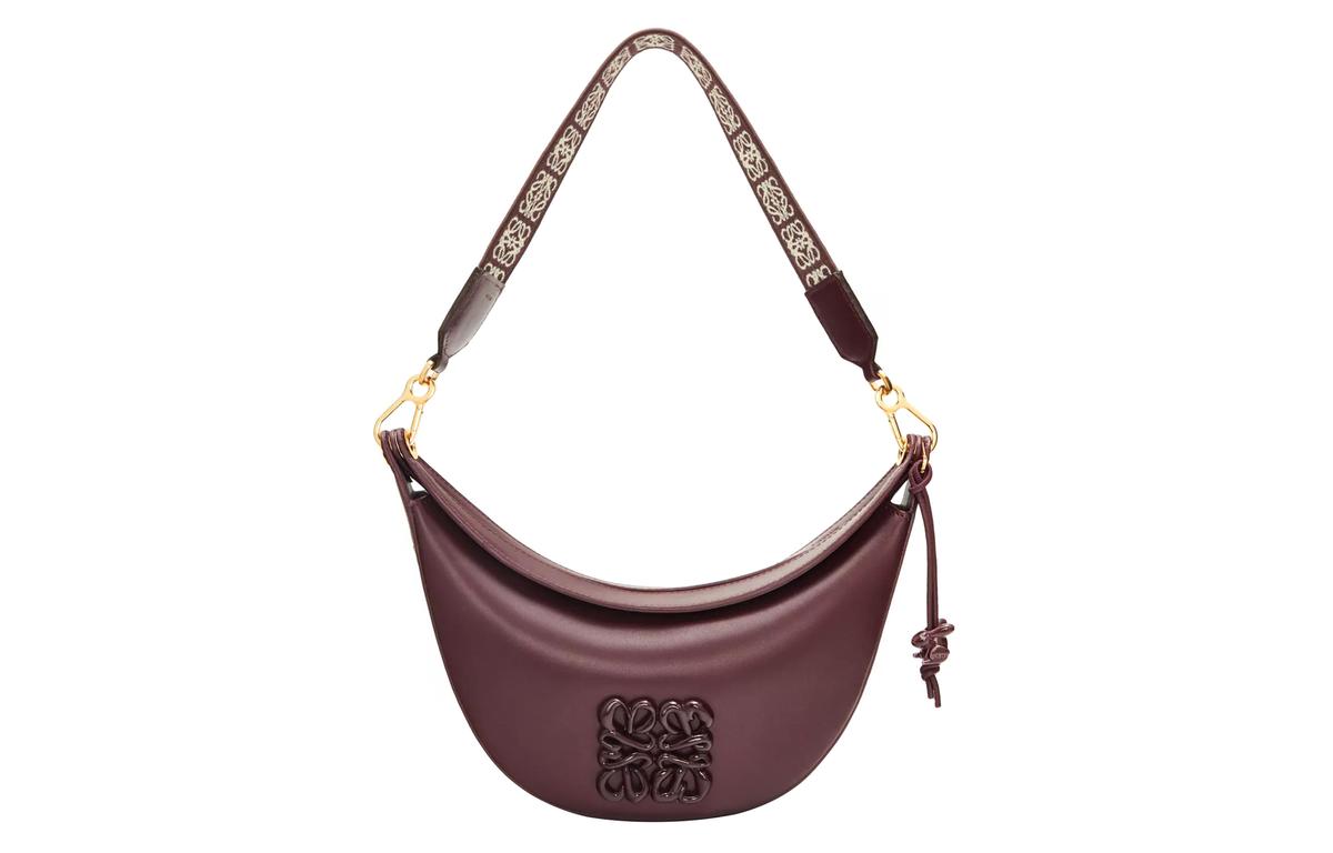 https://d2cva83hdk3bwc.cloudfront.net/A923PM1X07-8555-loewe-luna-logo-plaque-small-shoulder-bag-1.jpg