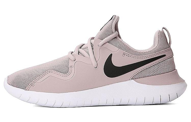 nike tessen running shoes