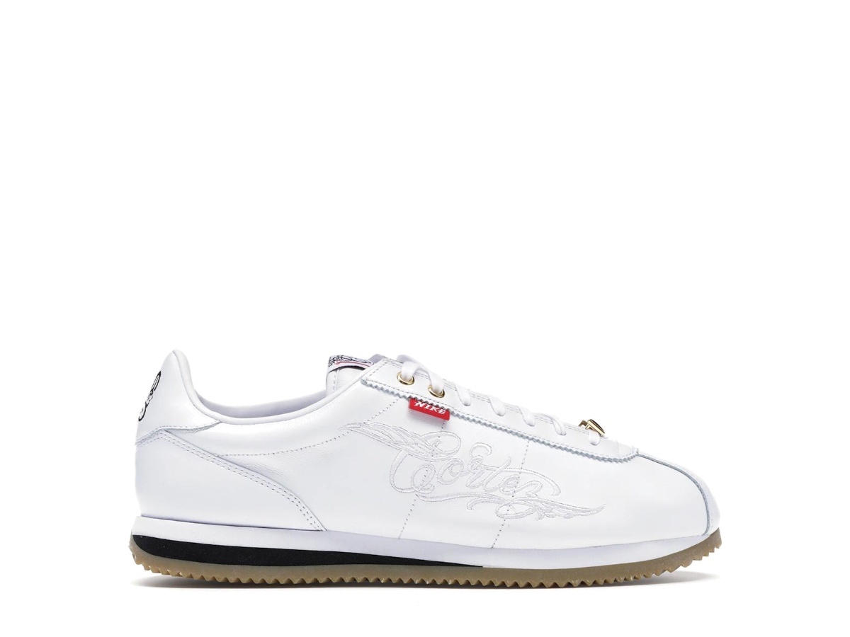 https://d2cva83hdk3bwc.cloudfront.net/AA4875-100-nike-cortez-mister-cartoon-white-1.jpg